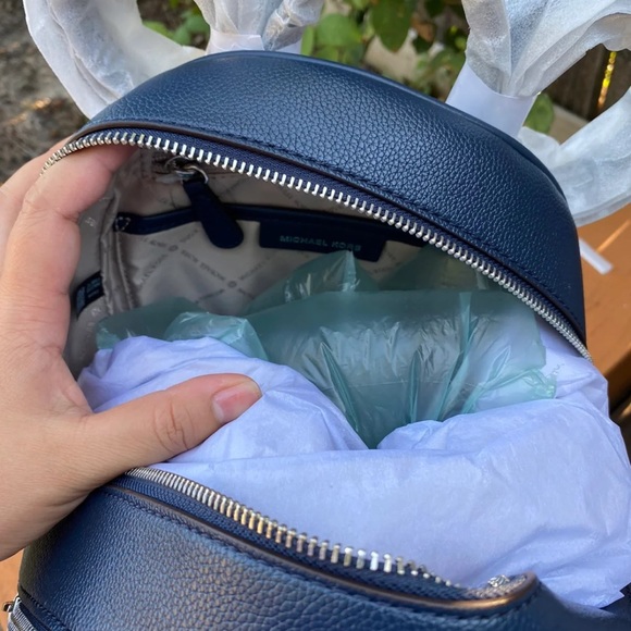 MICHAEL KORS 35T1S4AB6B ADINA MEDIUM BACKPACK - Picture 6 of 13